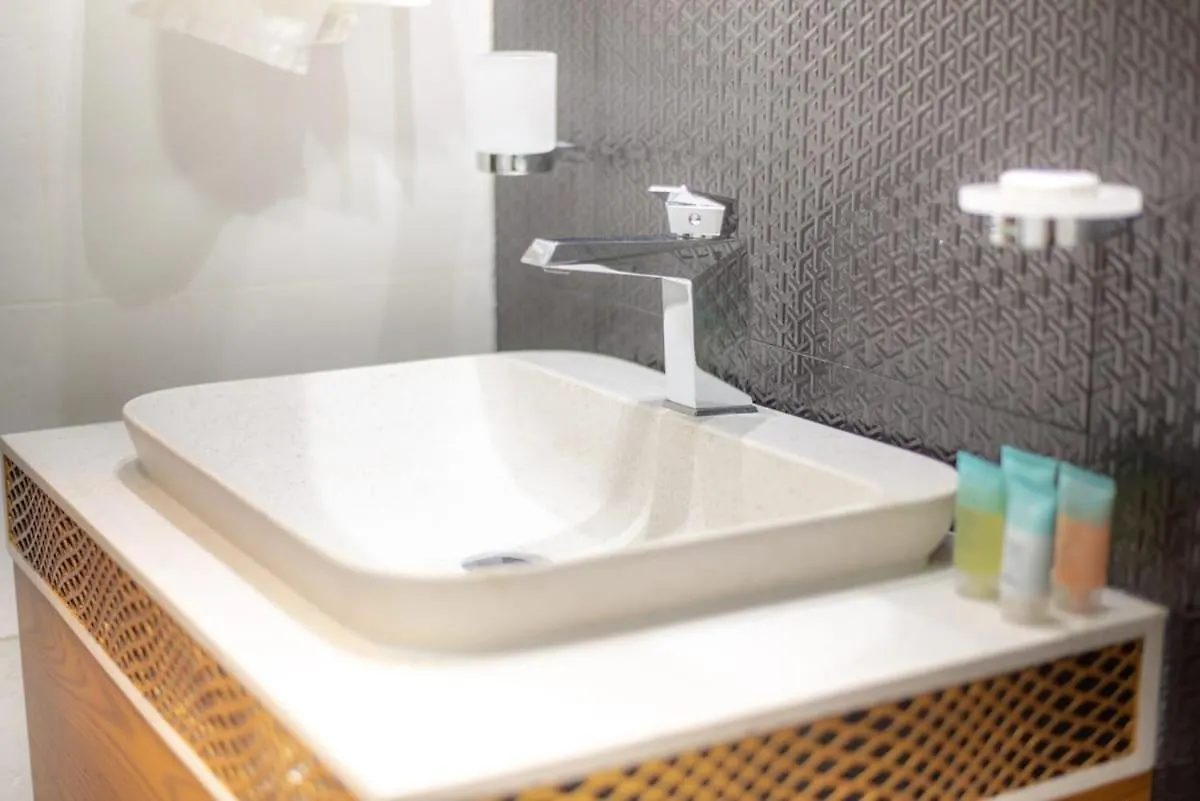 Awesome Studio Apartment With Burj Khalifa View At Business Bay Dubai 0*,